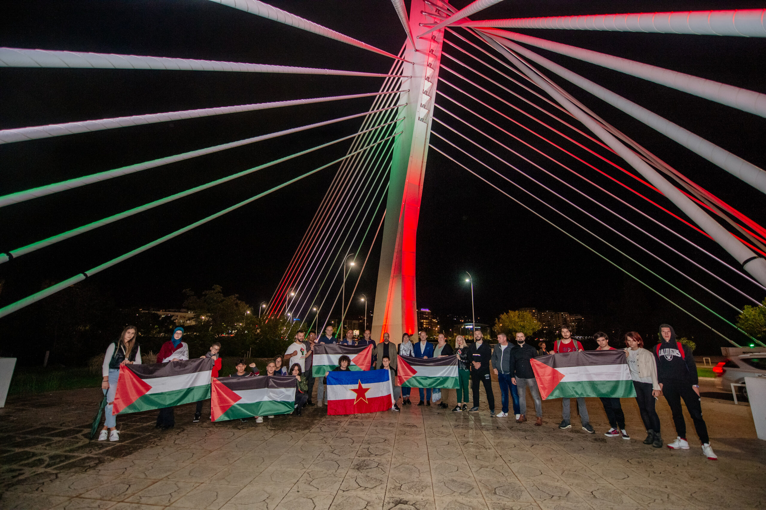 Most Milenijum sinoć u bojama zastave Palestine