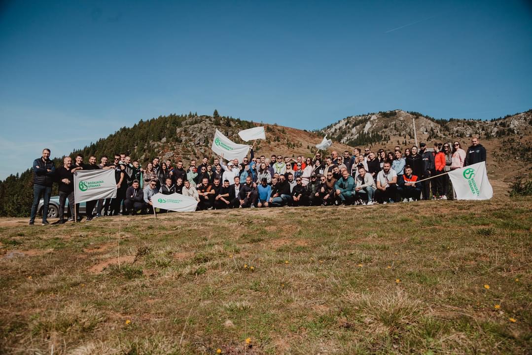 Mladi ljudi nosioci pobjedničke energije Bošnjačke stranke
