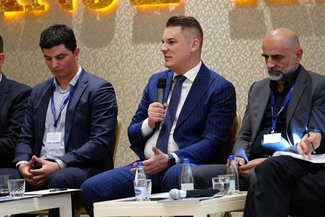 Šahmanović na stručnom događaju elektroinženjera inženjerske komore CG
