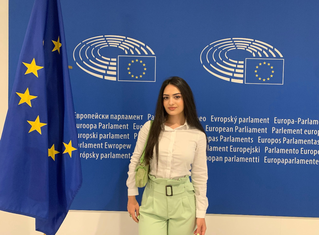 Rožajka Emina Balota dobitnica 3 stipendije EU