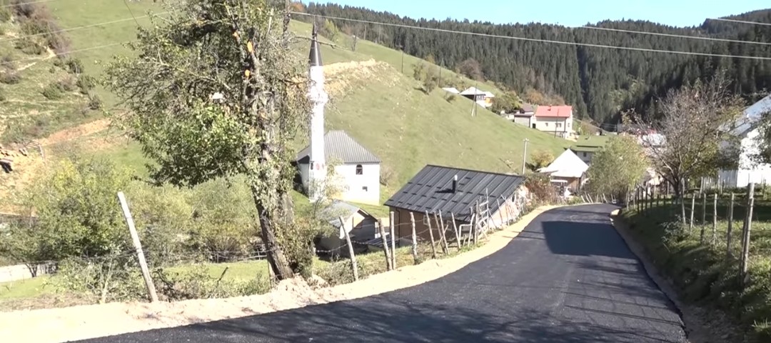 Asfaltiran put do Gornje Lovnice