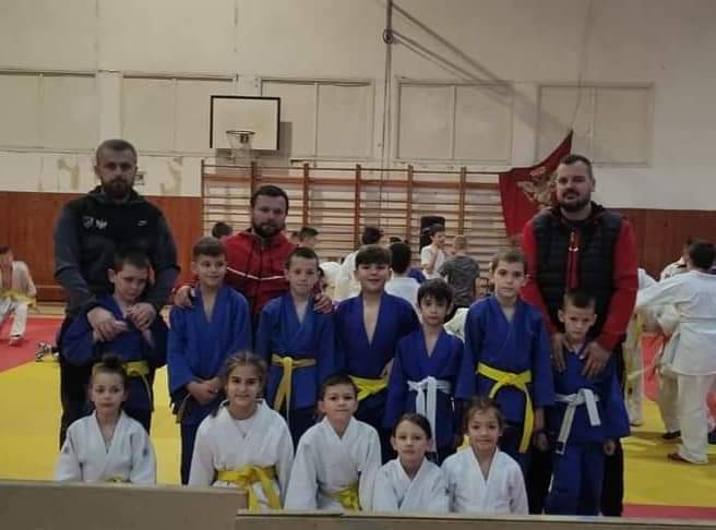 Džudo klub “ROŽAJE” se vratio kući sa 9 medalja