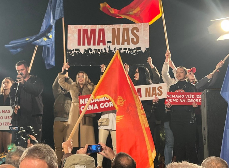 Drugi protest “Ima nas”: Više hiljada građana ispred Skupštine Crne Gore