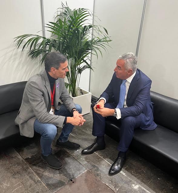 Đukanović se sastao sa španskim premijerom Pedrom Sančezom