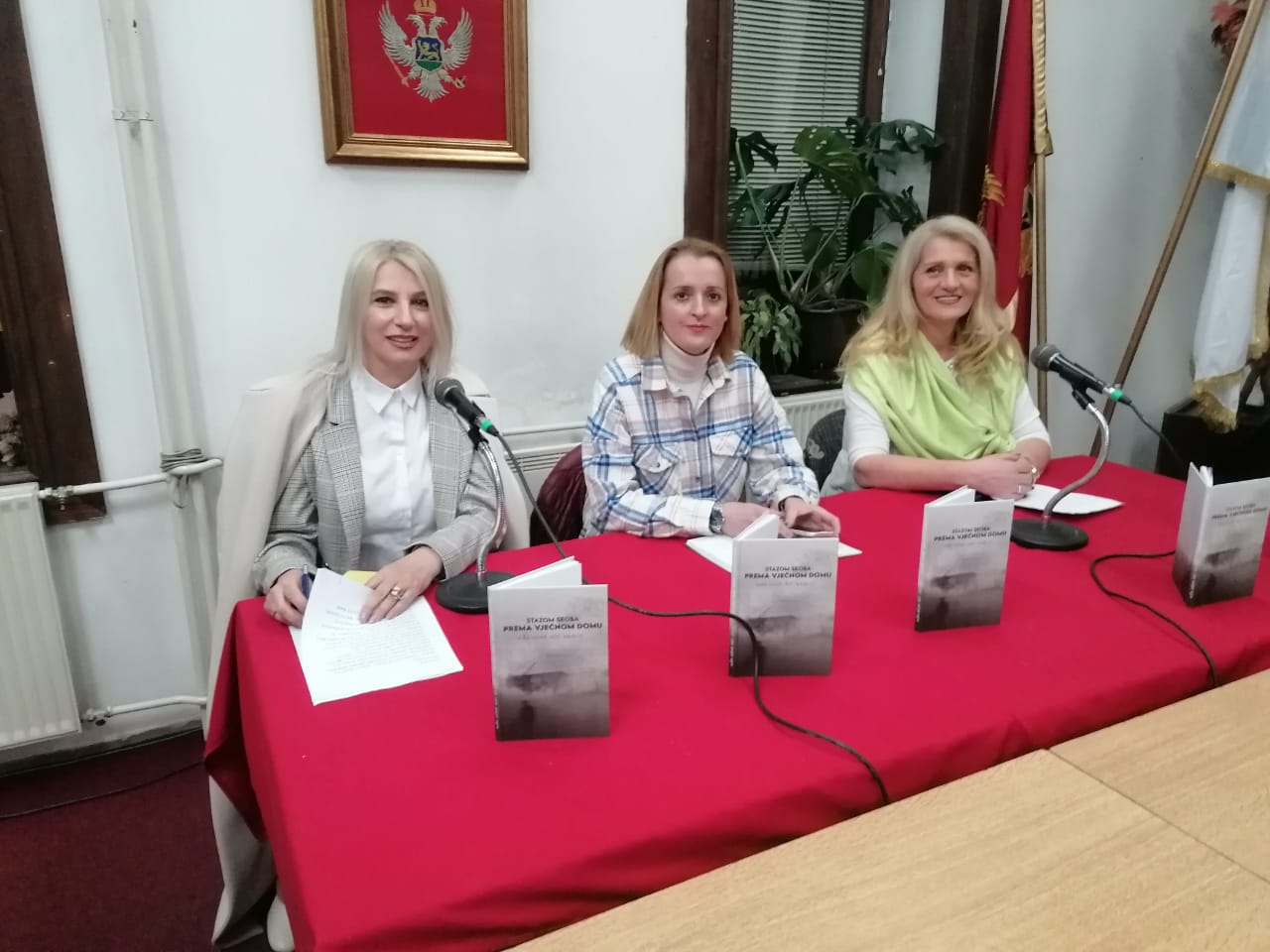 Promovisan roman “Stazom seoba prema vječnom domu”, autorice Ajše Jašar Hot – Kajević 