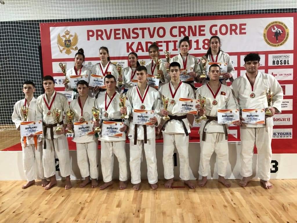Aiša Nurković šampionka, Abid Kurpejović i Tajla Čindrak vicešampioni Crne Gore