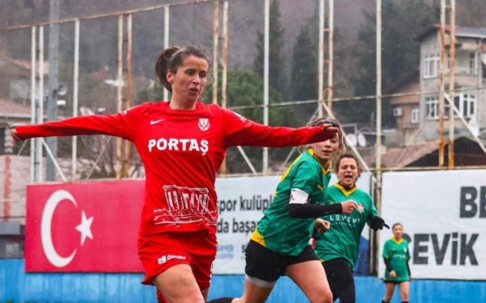 Serijska golgeterka: Misa tri puta u metu