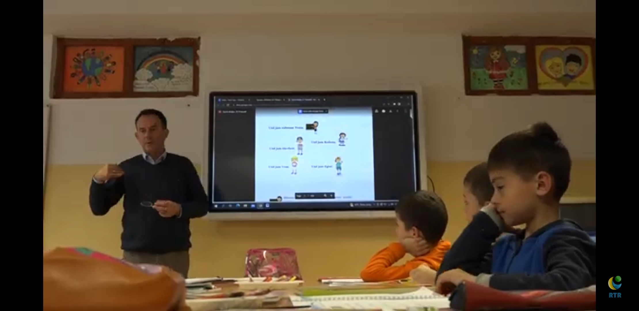 Në Rozhajë fillon kursi falas për mësimin e gjuhës shqipe me moton , “Mësojmë shqip”