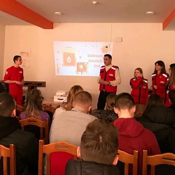U SSŠ Rožaje održana prezentacija na temu dobrovoljnog davalaštva krvi
