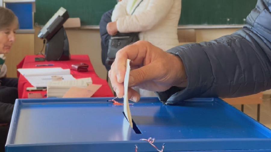 Pravo glasa na parlamentarnim izborima ima 543.599 građana