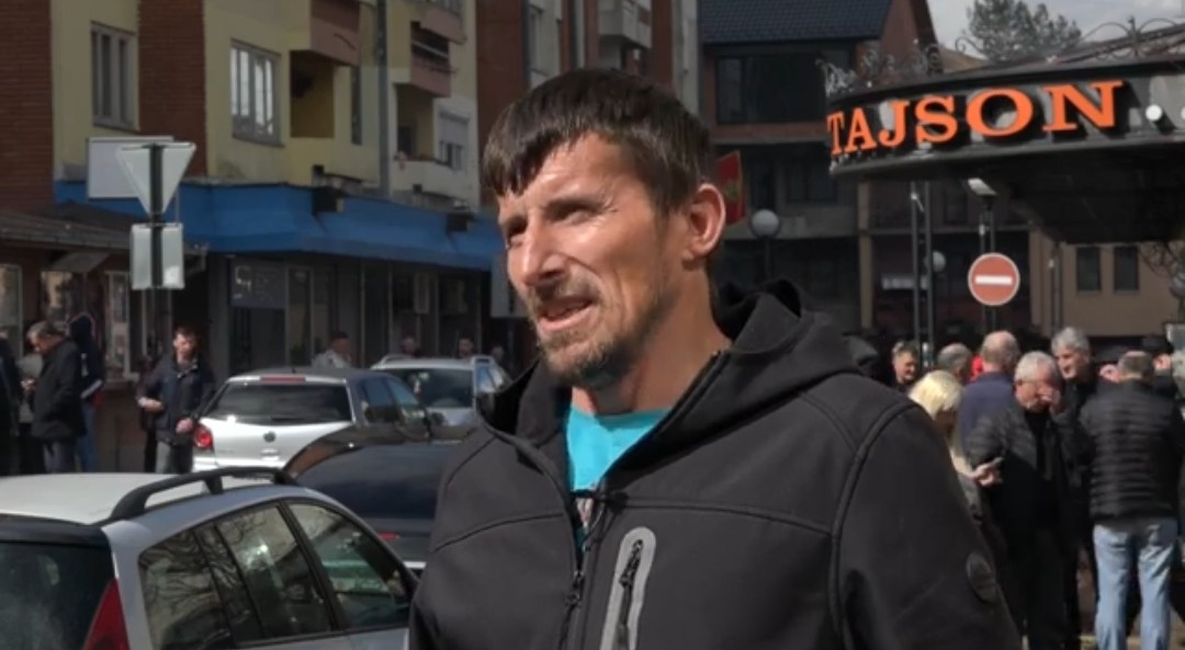 Porodici Vukosavljević donirano auto, a iz Opštine poručili da će obezbijediti plac za kuću