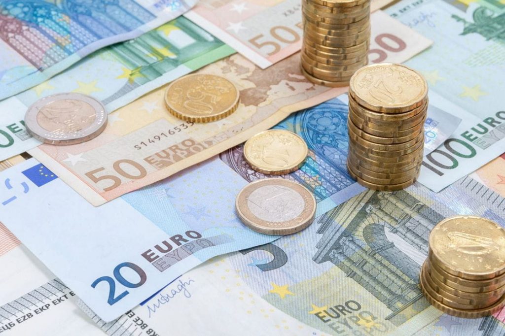 Sjutra isplata jednokratne pomoći penzionerima i korisnicima materijalnog obezbjeđenja