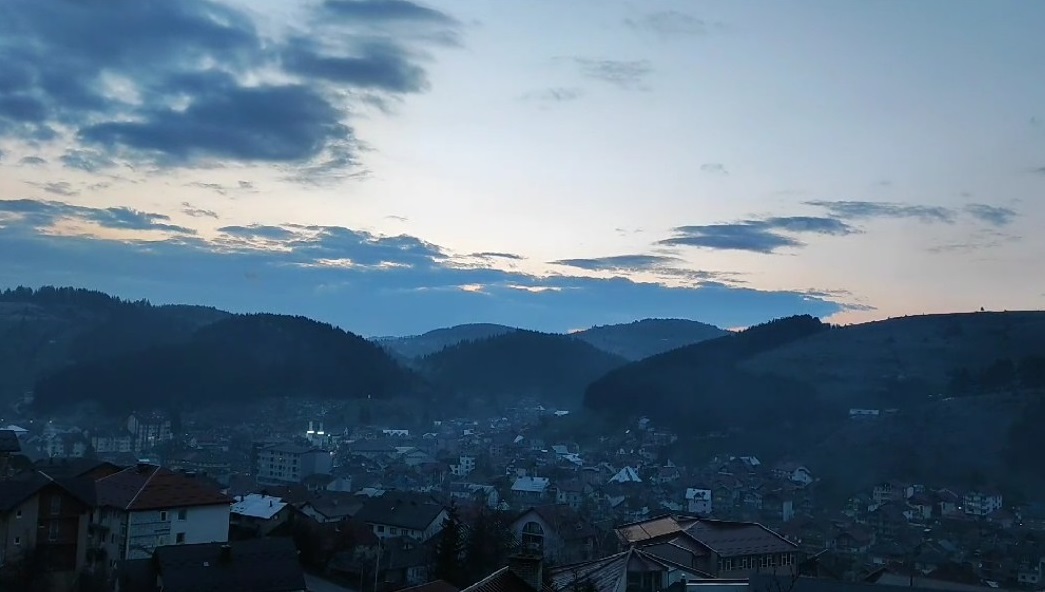 Zvuk topa večeras označio kraj svetog mjeseca Ramazana