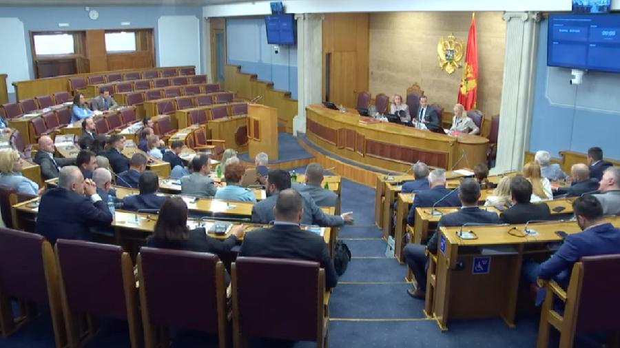 Izmjene Zakona o privremenom izdržavanju djece u utorak pred poslanicima