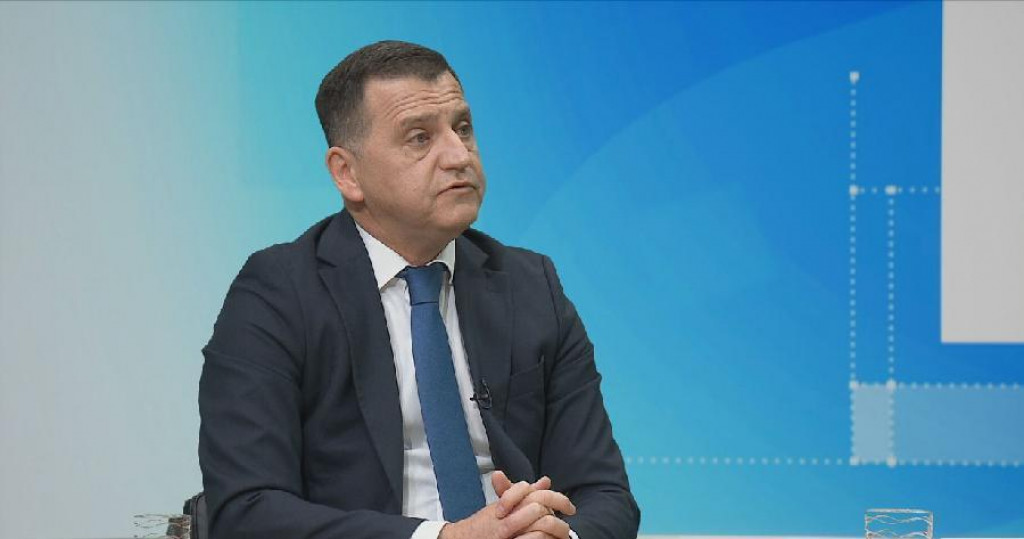 Vojinović: Nemoguće da svaka škola dobije policajca, pojačaćemo obezbjeđenje