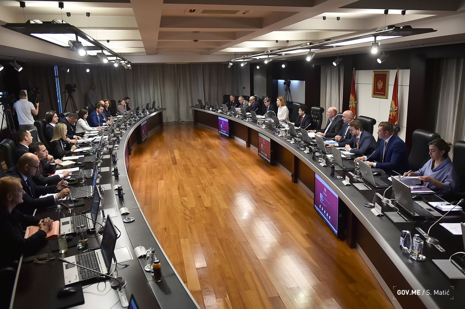 “Vlada će pomoći štampanim medijima da se ne ugase”