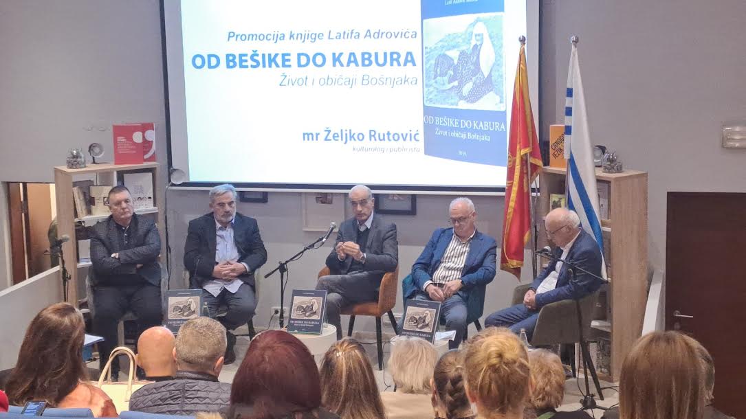 Latif Adrović-objektivom kamere i knjigom gradi svoj svijet