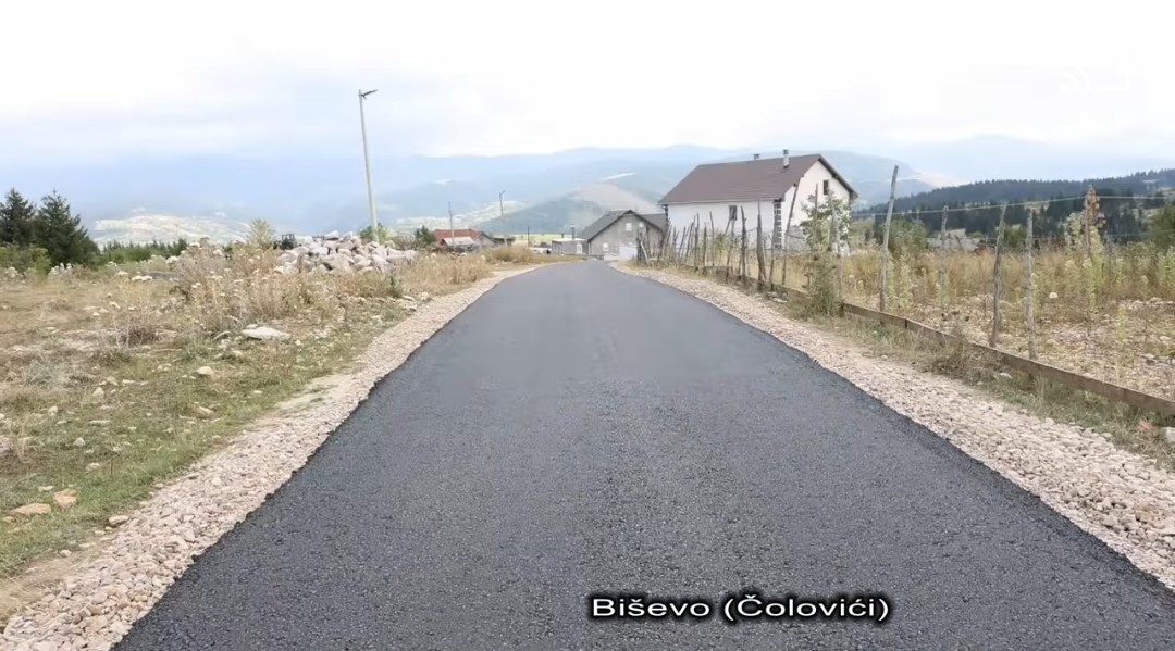 U mjesnoj zajednici Biševo asfaltirana četiri putna pravca