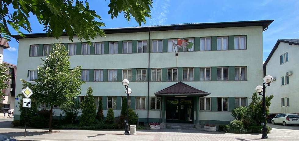 Odluka o određivanju lokacije sa elementima urbanističko – tehničkih uslova za izgradnju lokalnog objekta od opšteg interesa – objekat za smještaj starih lica u opštini Rožaje
