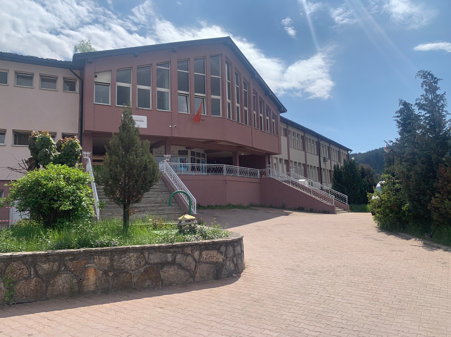 Saradnja sa Domom zdravlja Rožaje na realizaciji projekta CARES 2 koji sprovodi Fondacija za razvoje sjevera Crne Gore a finasira Evropska unija