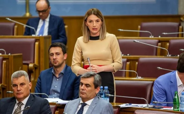 Strujić-Harbić: Odbornici da jednostranim potezima ne doprinose podjeli Pljevljaka