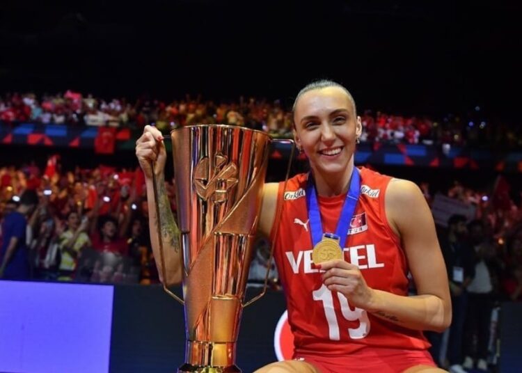 Predstavljamo Rožajku Asli Kalač, reprezentativku Turske u odbojci 1 Predstavljamo Rožajku Asli Kalač, reprezentativku Turske u odbojci