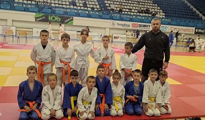 Poletarci džudo kluba “Rožaje” osvojili 8 medalja u Nikšiću