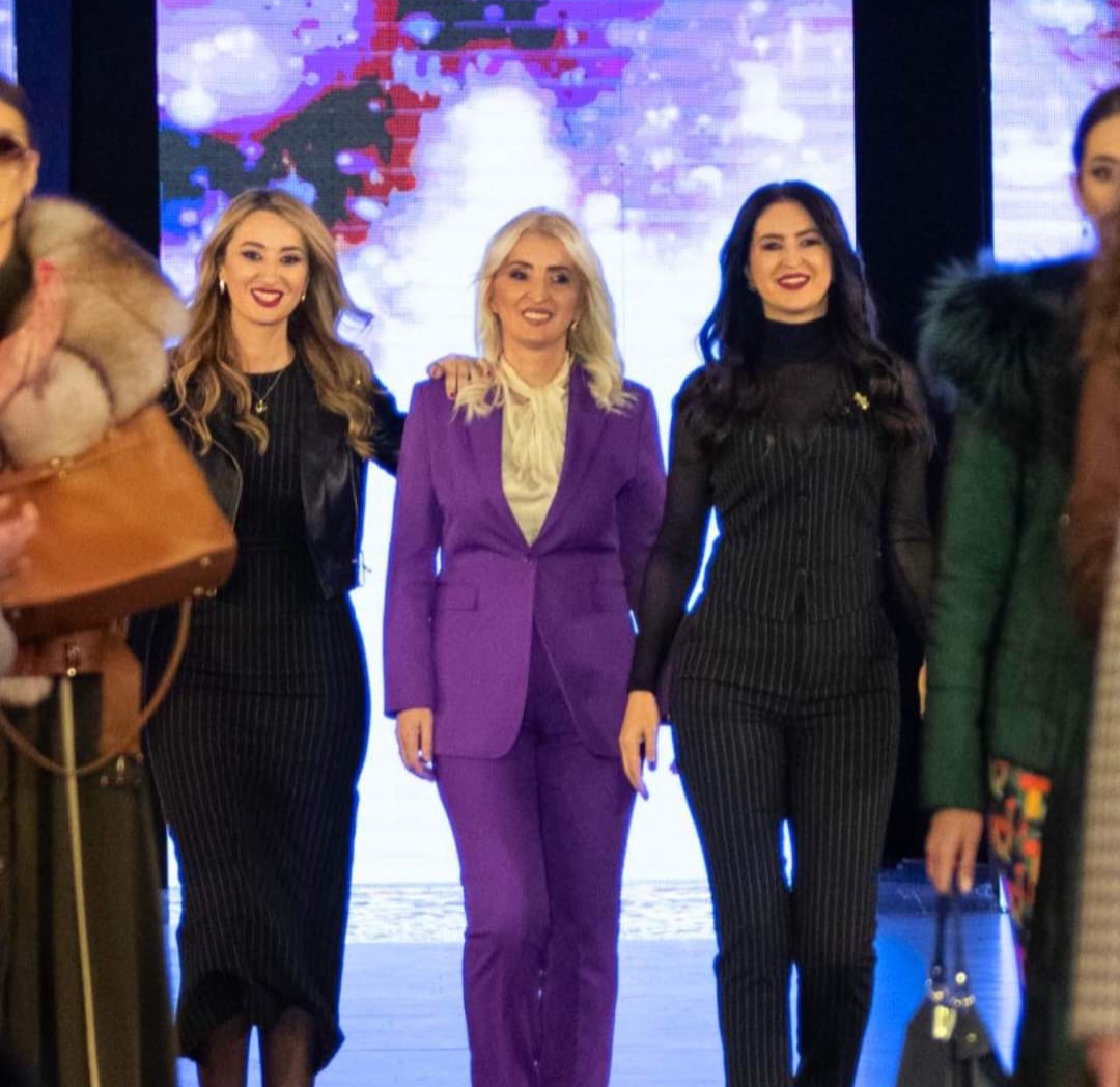 Sestre Tahirović iz Rožaja na manifestaciji Somersby Fashion Week predstavile 15 modela