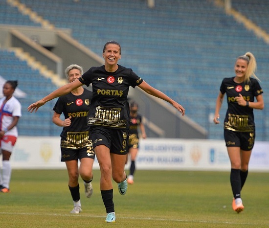 Misa ne staje: Novi gol naše golgeterke, Fomget i dalje maksimalan