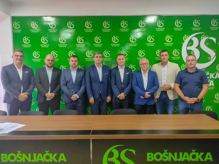 Netačna informacija o “raspuštanju” Predsjedništva BS