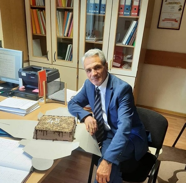 Profesor Fadil Kardović otišao u penziju