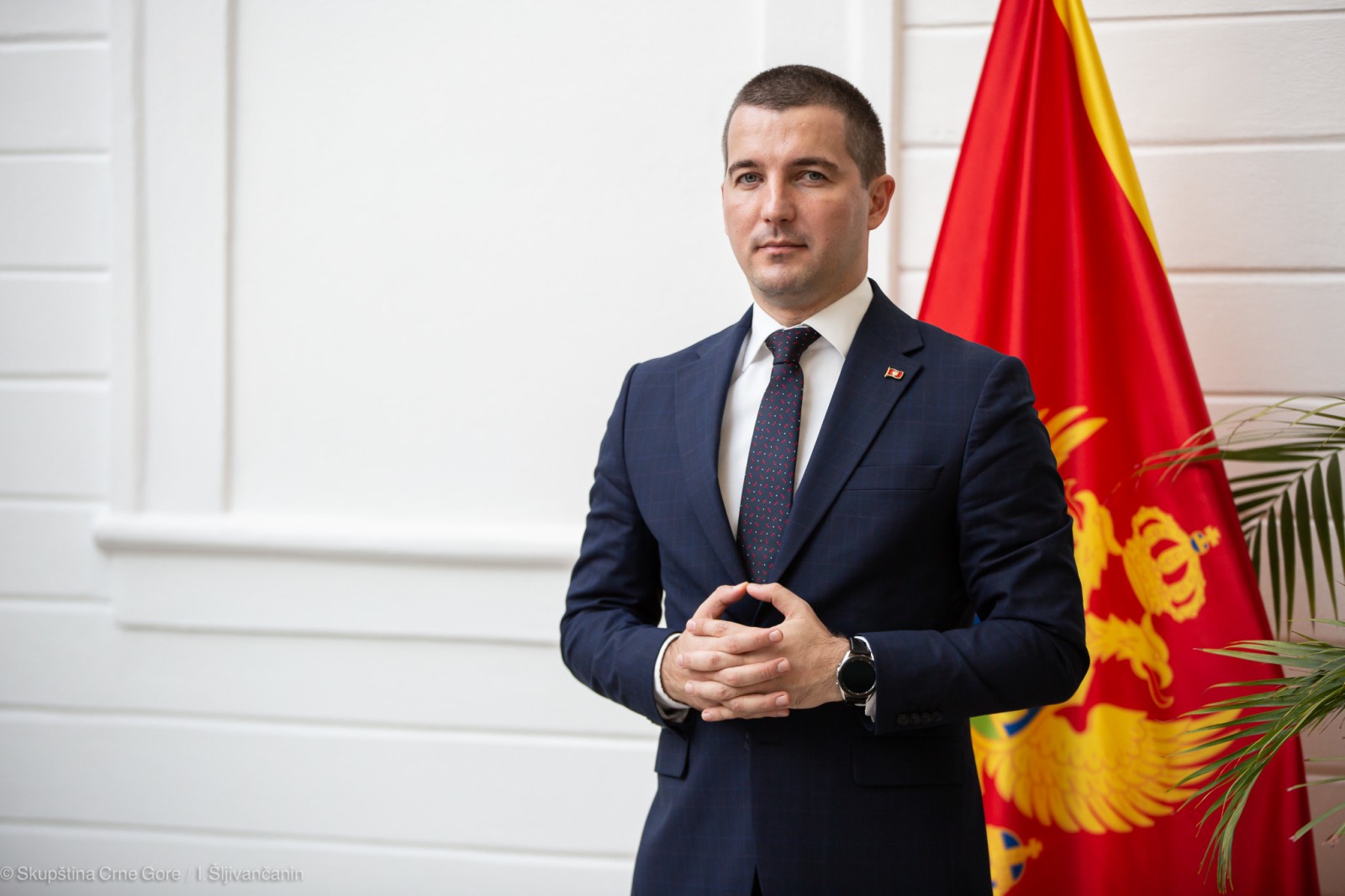 Potpredsjednik Vlade Aleksa Bečić čestitao Božić po gregorijanskom kalendaru