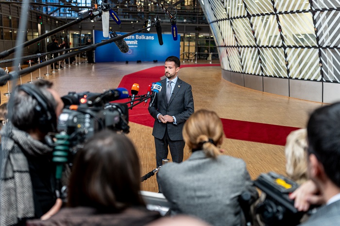 Predsjednik Milatovic posjeta Briselu Foto doorstep 4 of 5 Radio televizija Rožaje