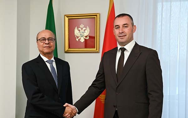 Potpredsjednik Šćekić razgovarao sa ambasadorom Alžira Fatahom Mahrazom