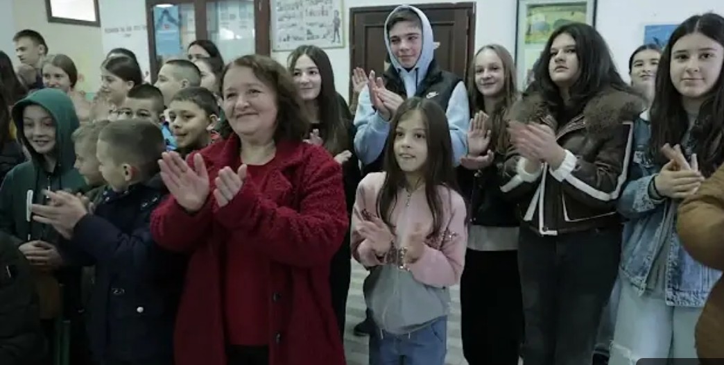 Učesnici Književnih susreta „Zaim Azemović“ posjetili škole „Bratstvo-jedinstvo“ i“ Mustafa Pećanin“