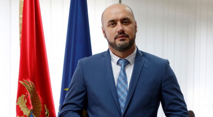Hadžić: Sa svim socijalnim partnerima postignuta saglasnost da starosna granica za penziju bude 65 godina, povećanje minimalnih penzija prvi korak programa Evropa Sad 2