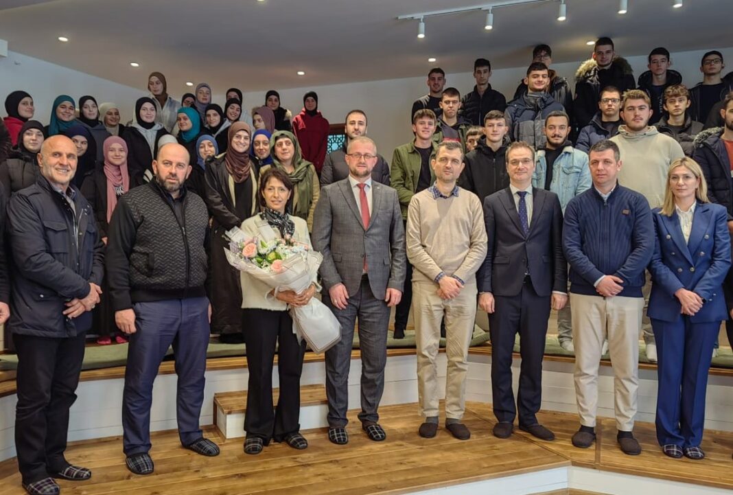 Koordinatorka TIKA-e Nihal Ersoy posjetila Medresu