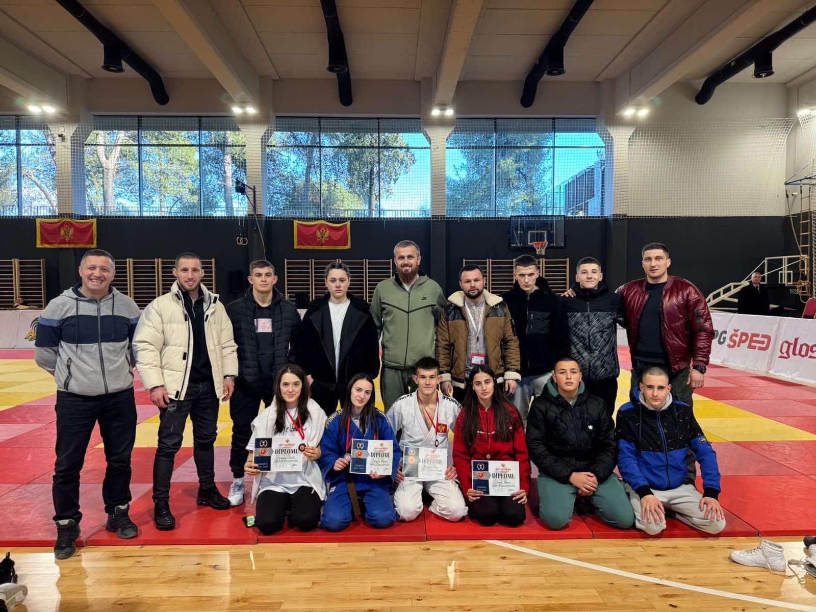 Na prvenstvu Crne Gore četiri medalje za kadete džudo kluba “Rožaje”