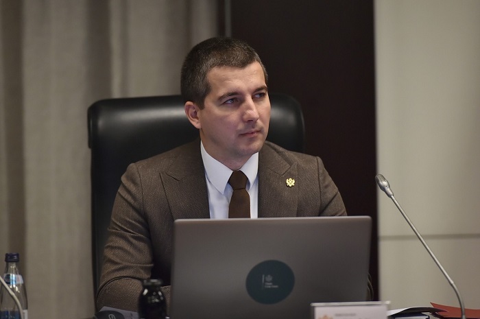 Bečić: “Osuđujemo svaki pokušaj ignorisanja i poricanja istorije”