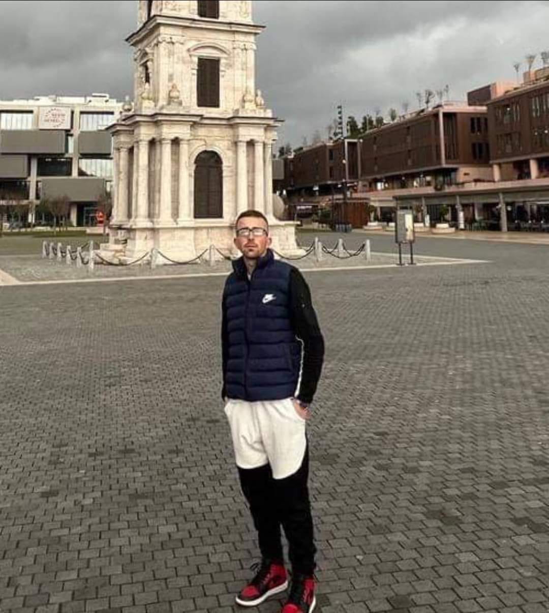 Rožaje: Učenik pronašao novčanik i vratio ga vlasnici