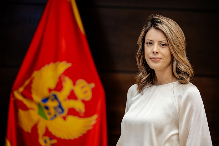 Novaković Đurović sa Varheljijem: URA ostaje posvećena evropskoj budućnosti Crne Gore