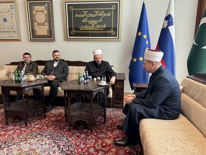 Reis Fejzić sa saradnicima u službenoj posjeti Ljubljani