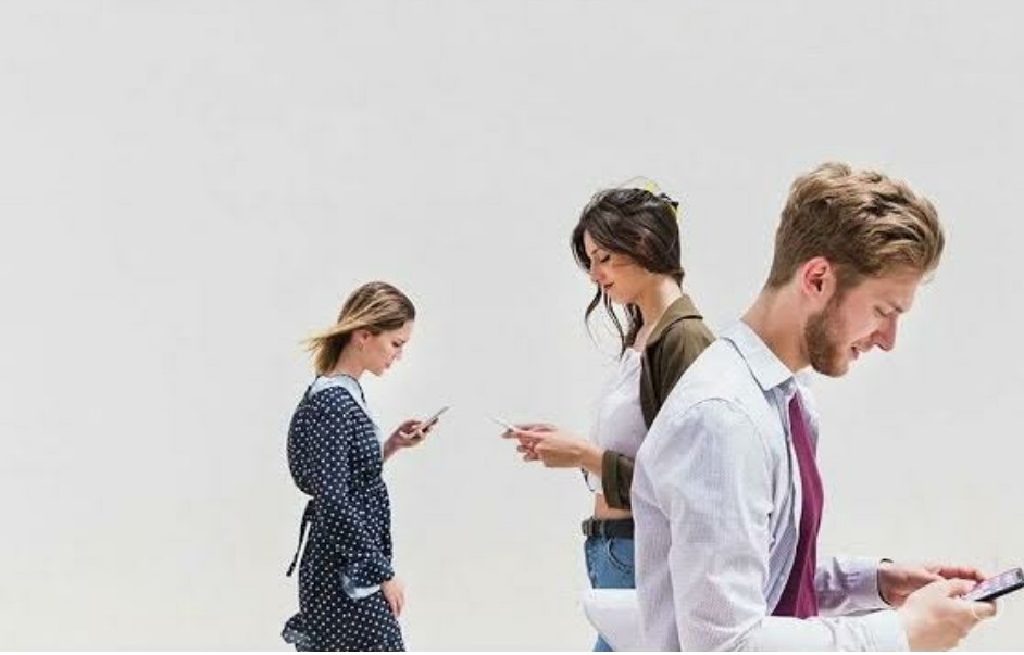Školski čas – Uticaj interneta na djecu i mlade