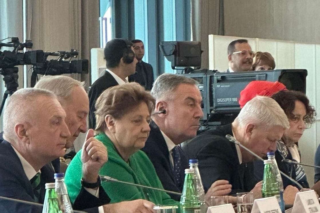 Đukanović u Bakuu na otvaranju Foruma “Popravljanje napuklog svijeta”