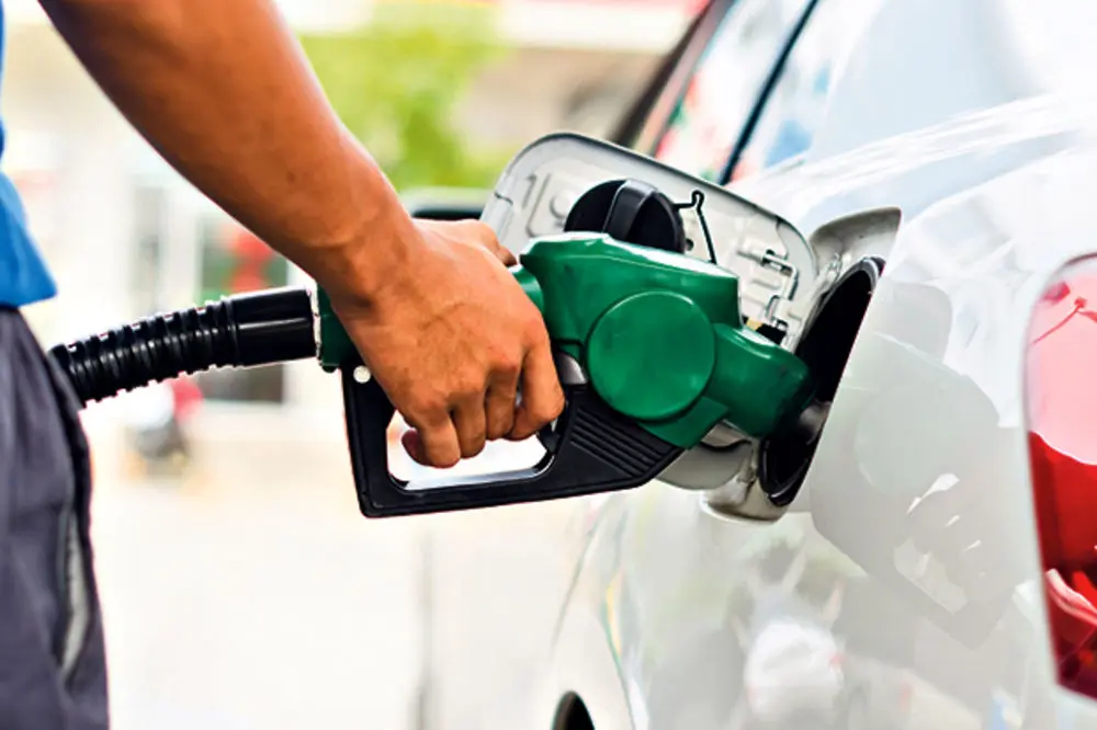 Dizel jeftiniji četiri centa, cijena benzina nepromijenjena