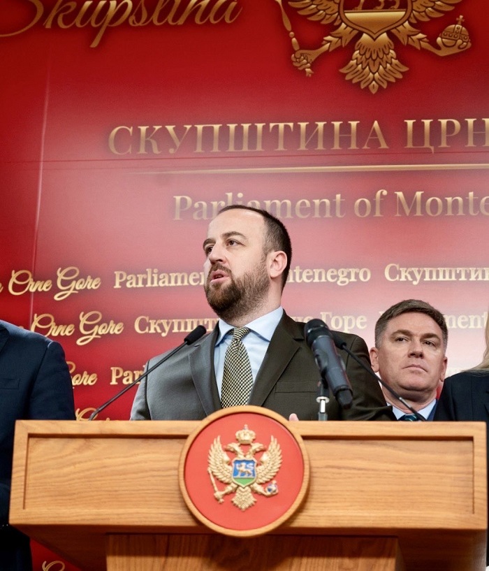 Nikolić: Dok Knežević i Mandić naručuju pogoršanje odnosa sa Kosovom, PES ćuti