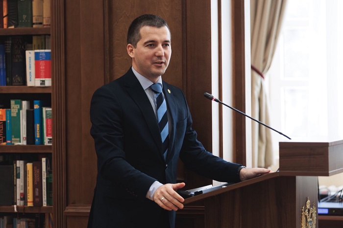 Bečić: Svim vjernicima rimokatoličke vjeroispovijesti, upućujem srdačne čestitke povodom najvećeg hrišćanskog praznika