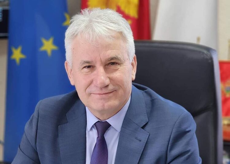 Predsjednik Rahman Husović čestitao Ramazanski Bajram