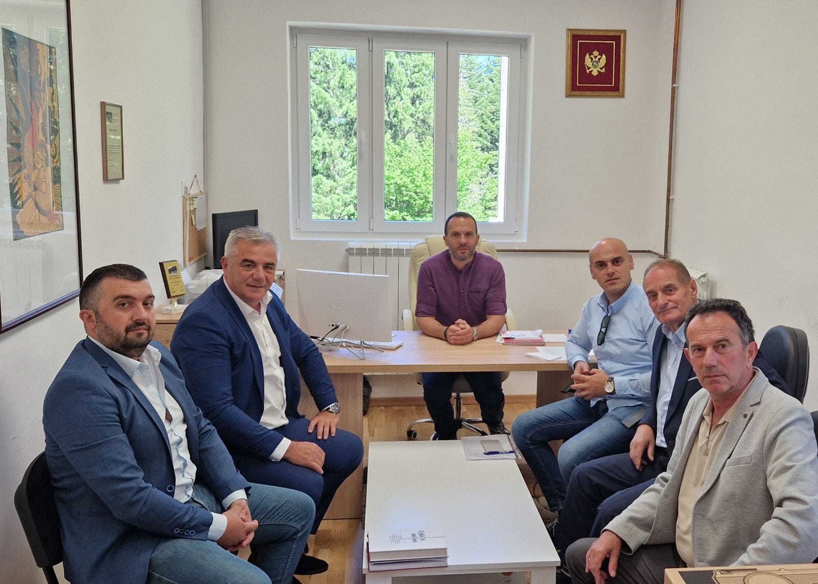CEKUM sproveo akciju “Naše knjige u vaše škole”