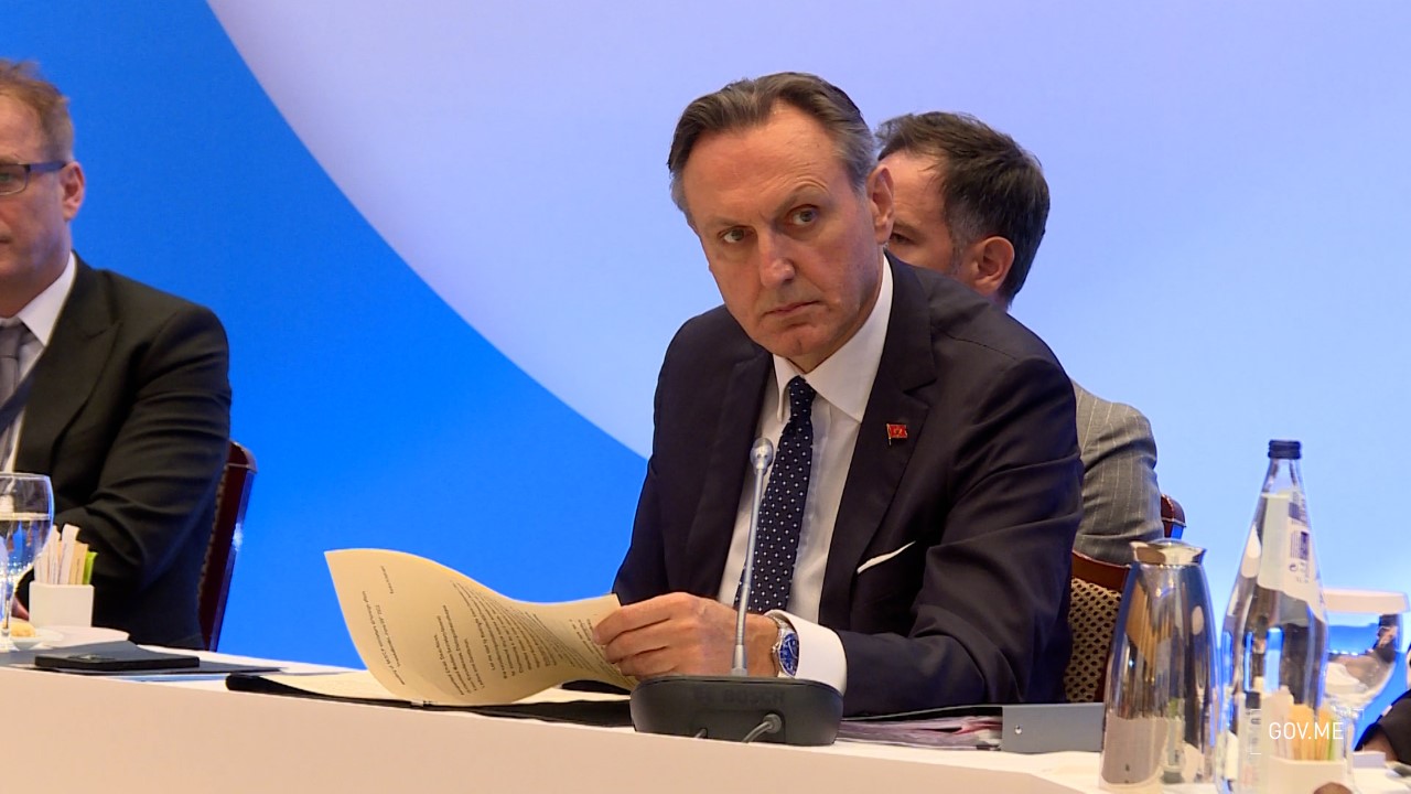 Krivokapić za Standard: Crna Gora će ovako ili onako biti unešena u EU – prevara kao sa takozvanim Temeljnim ugovorom ne može proći dva puta